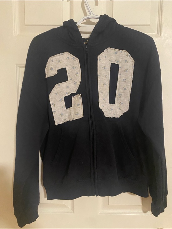 SWS Sweaters - Black Zip-Up Hoodie Sweater with White '20' Appliqué